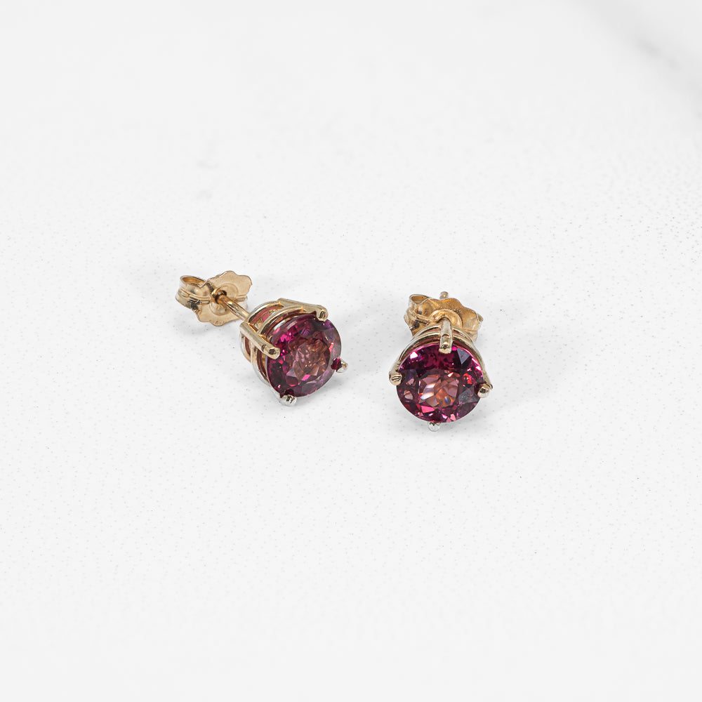 Rhodolite studs