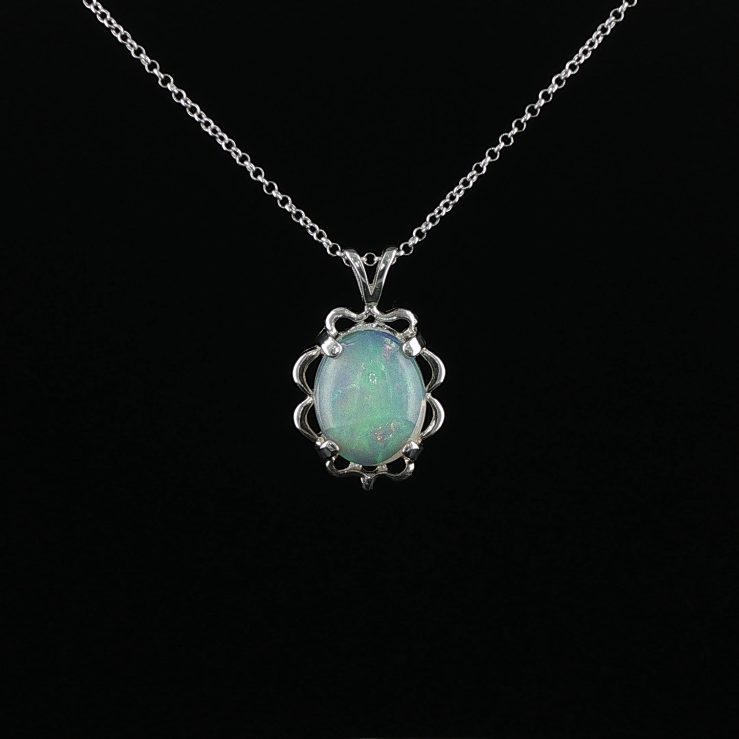 Scalloped Iridescent