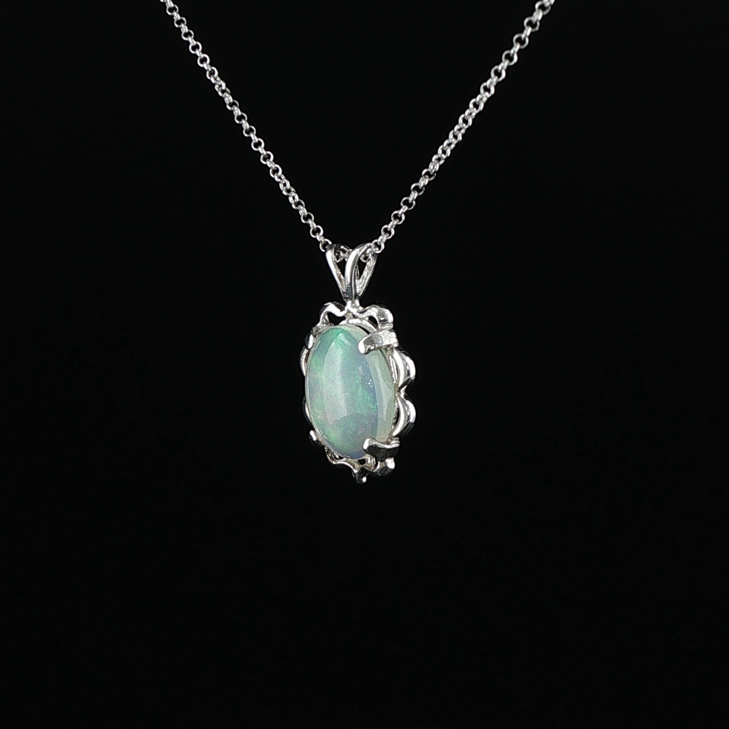 Scalloped Iridescent
