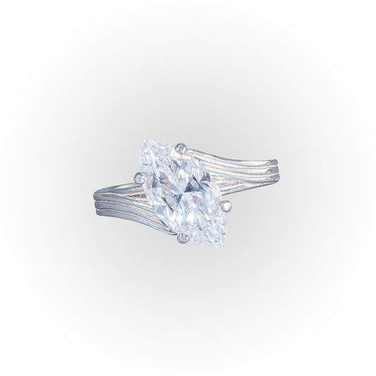 Offset Moissanite