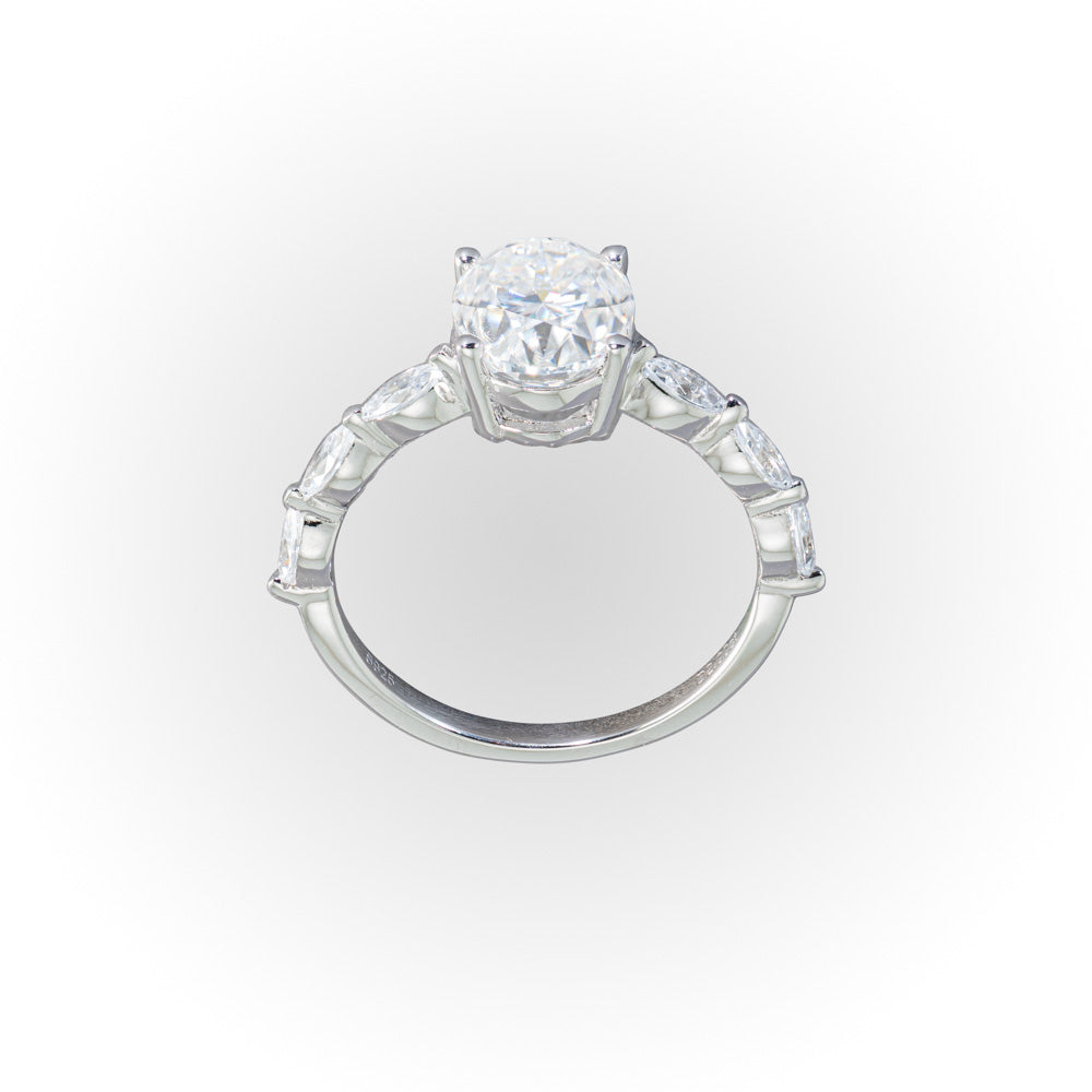 Versailles Moissanite